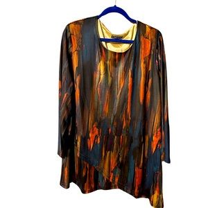 Gorgeous Pyramid Collection Tunic